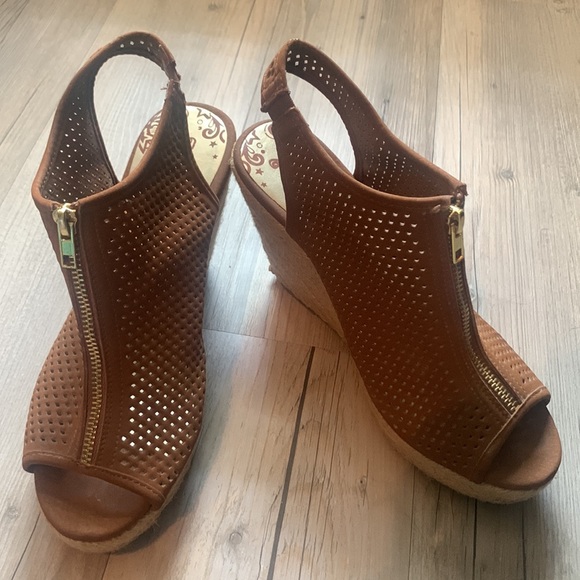 BRASH Wedge Shoes - Picture 5 of 8